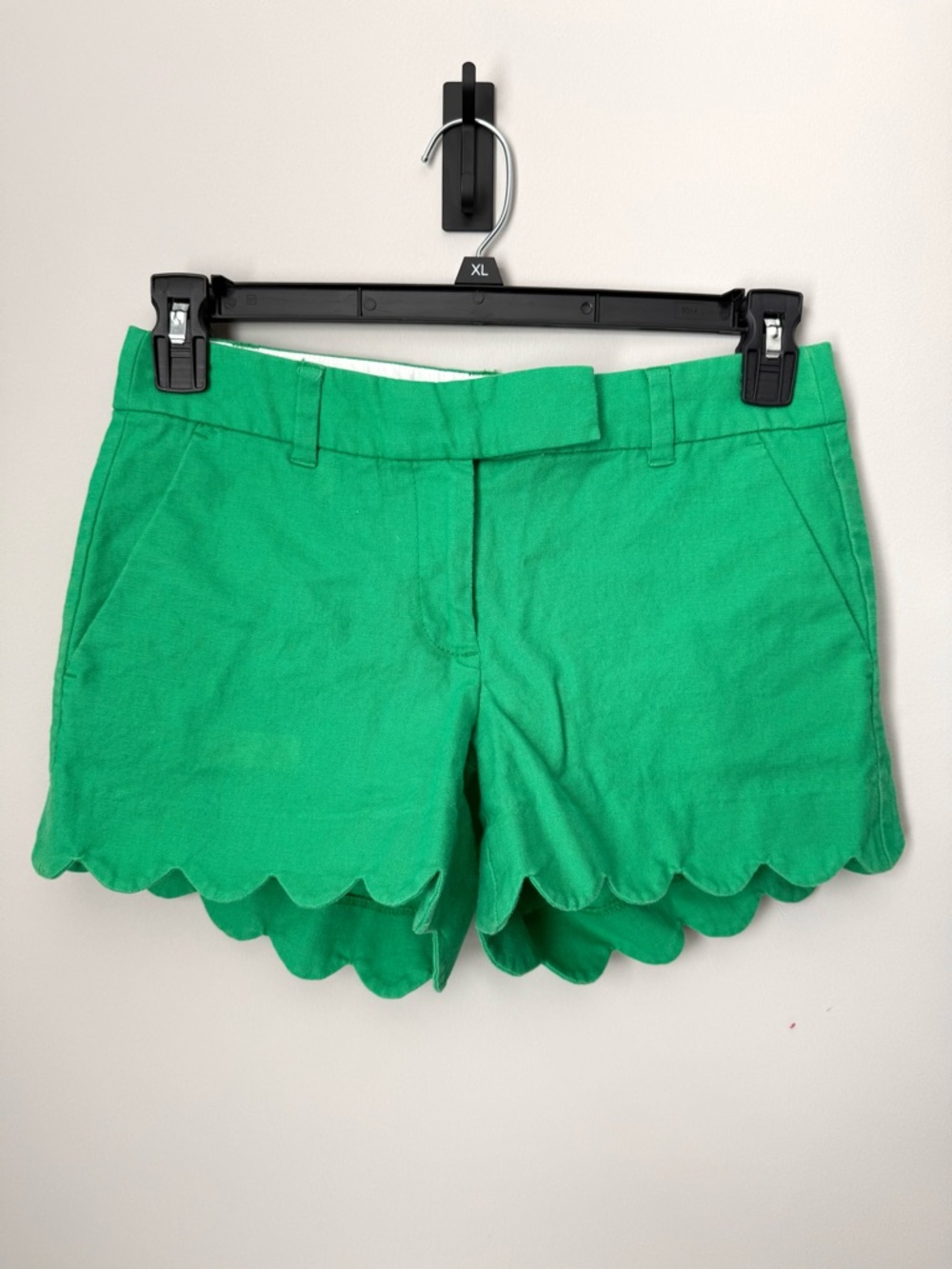 Women’s J. Crew Kelly Green Scallop Hem Shorts